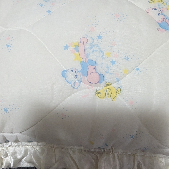 COPY - Vintage quilted polyester with satin fringe and back pillow. For Baby or… - Picture 3 of 7